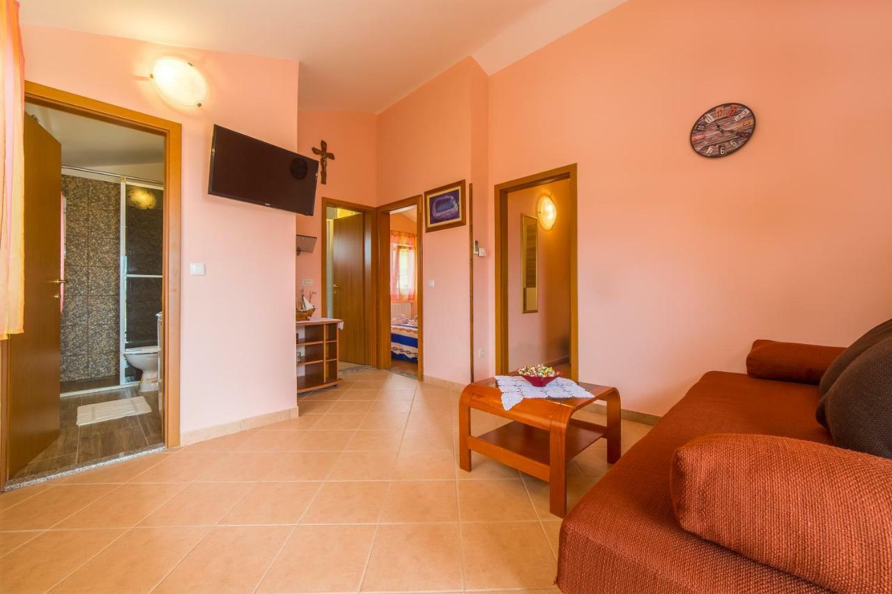 Holiday Home Ana Labin  Luaran gambar